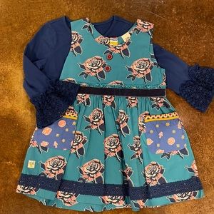 Wildflowers Tunic and Layering Shirt set; size 8. Excellent pre-owned condition.